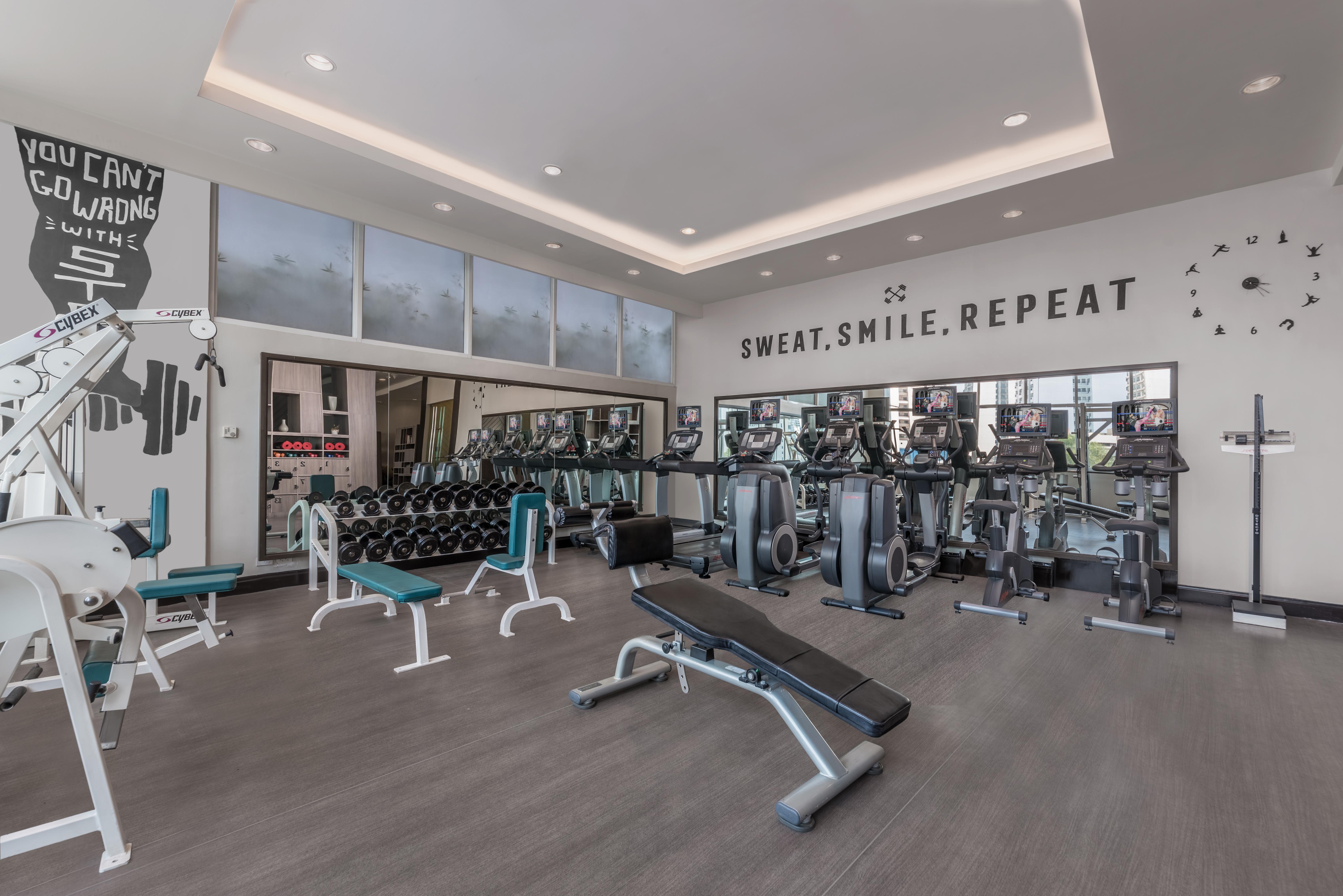 Somerset Millennium Makati Hotel 4*