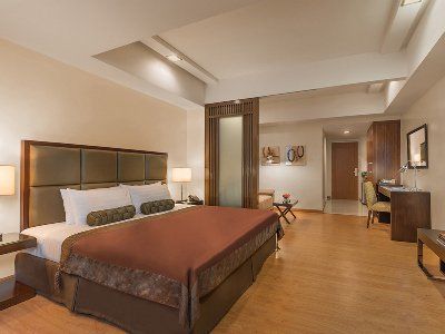 Somerset Millennium Makati Hotel